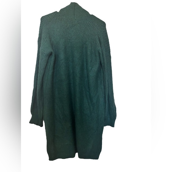 NWT- Sincerely Jules Dark Green Long Cardigan Sweater. Size Medium. - Picture 2 of 8